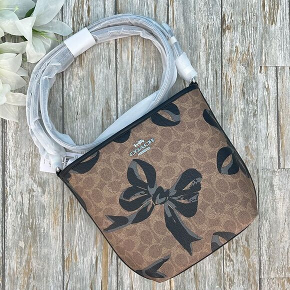 Coach City Bucket Bag Crossbody In Signature Canvas With Bow Print Purse - Picture 4 of 10